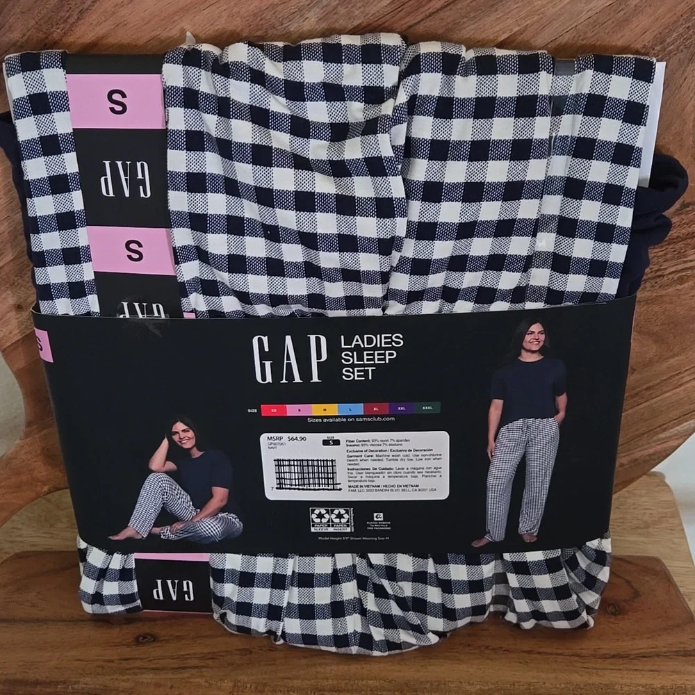 GAP Women's Checkered Sleepwear Set - Black and White - Picture 2 of 4